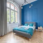 Waterlane Vintage & By Renters