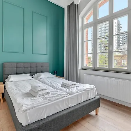 Waterlane Vintage & By Renters 格但斯克