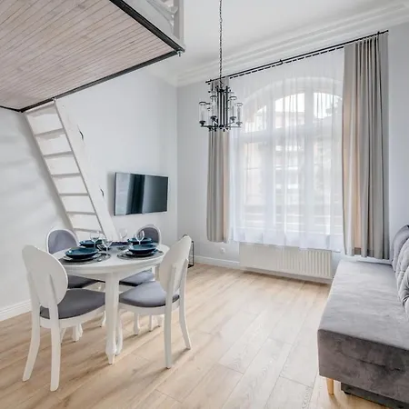 Hotel apartamentowy Waterlane Vintage & By Renters