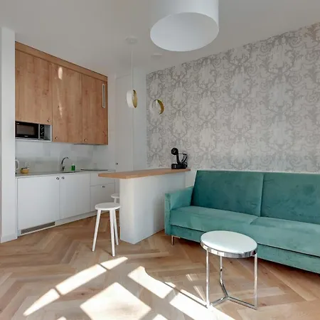 Waterlane Vintage & By Renters 公寓式酒店 4*