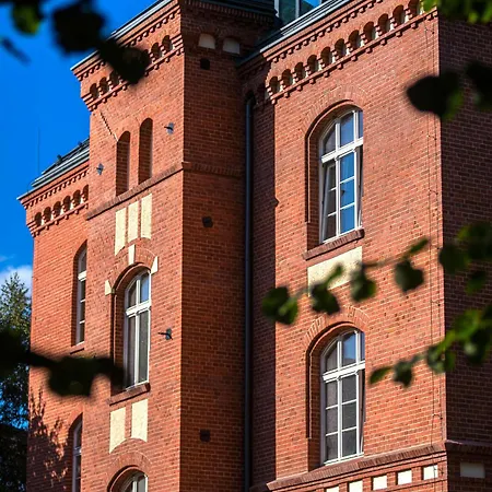 Waterlane Vintage & By Renters