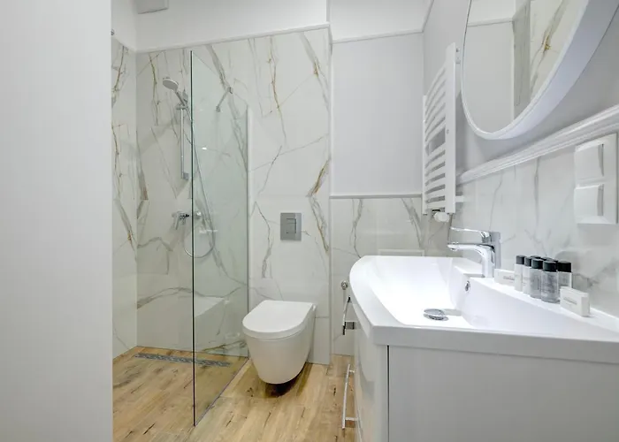 Waterlane Vintage & By Renters