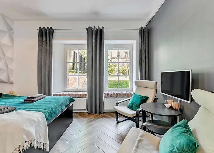 Aparthotel Waterlane Vintage & By Renters 4*