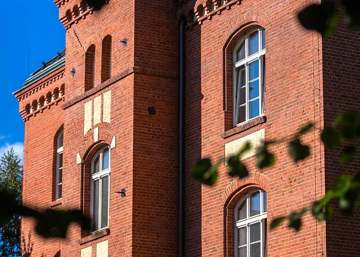 Waterlane Vintage & By Renters