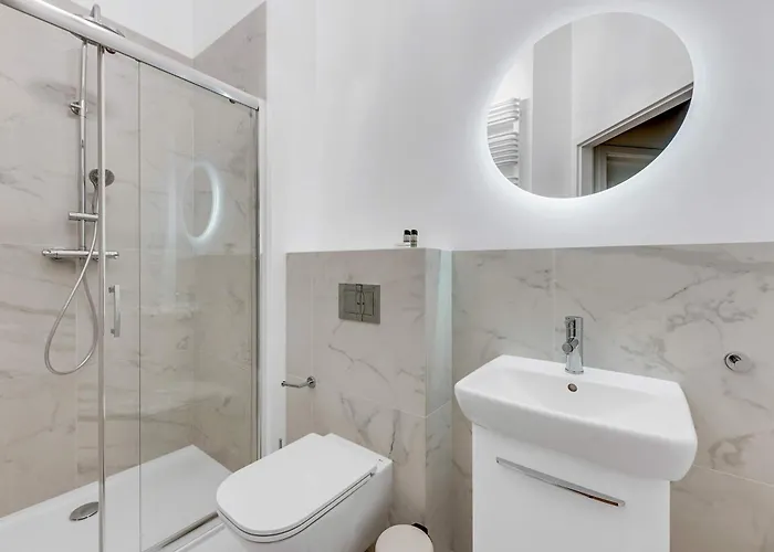 Waterlane Vintage & By Renters Danzig