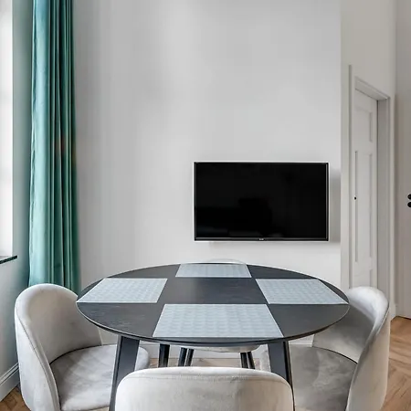 Waterlane Vintage & By Renters 4* Gdańsk