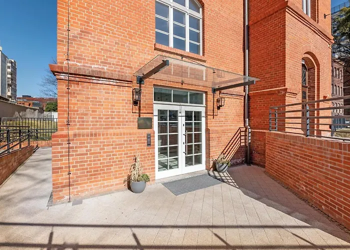 Waterlane Vintage & By Renters